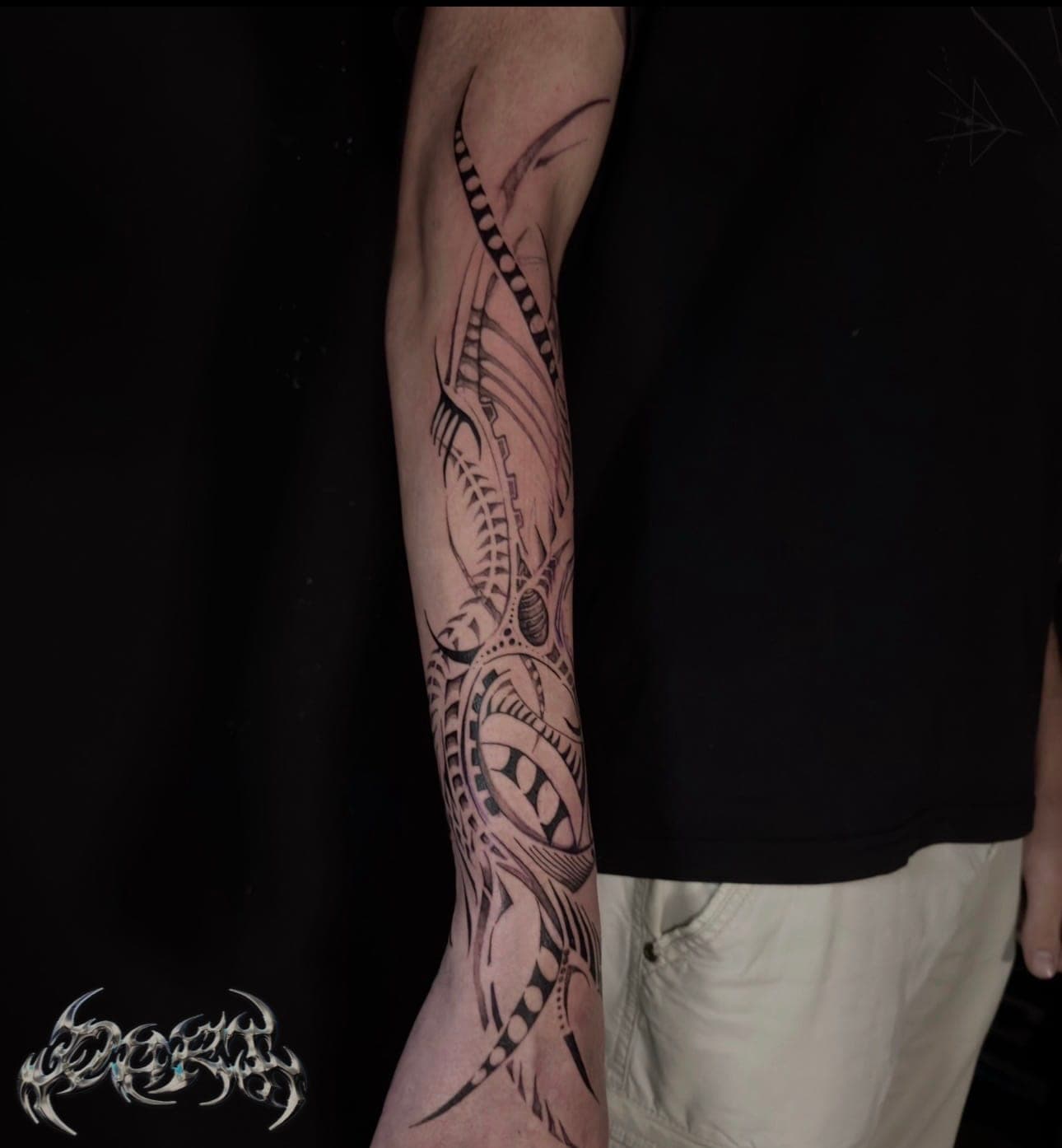 Bio-organic halfsleeve
